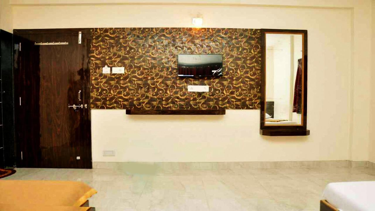 Sai Rajaram Palace Shirdi Buitenkant foto